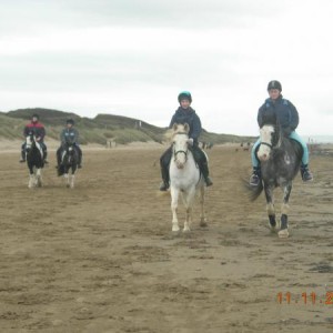 Amanda Lucy Jess and Robyn at Brean 11.11.2007